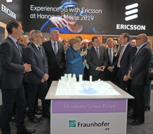 On the opening day of the Hanover Fair, German Chancellor Angela Merkel and Swedish Prime Minister Stefan Lövfen informed themselves about the concept of the 5G-Industry Campus Europe by Fraunhofer IPT and Ericsson.